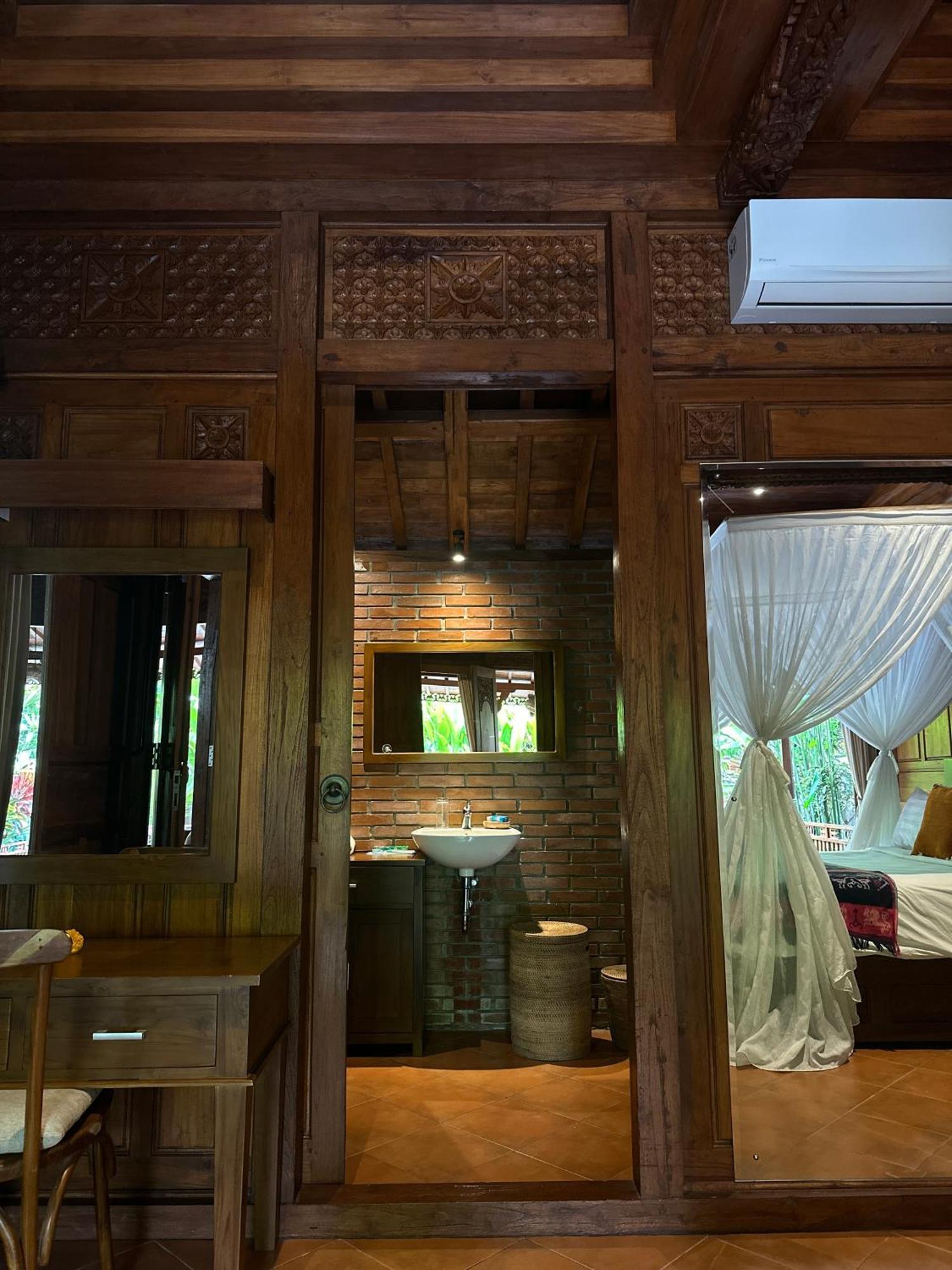 Darta Joglo By Eps Ubud